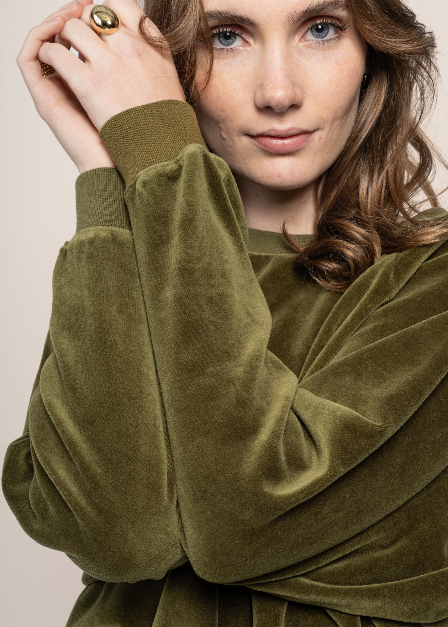Sweat velours en coton bio | vert "raglan cotton sweatshirt"
