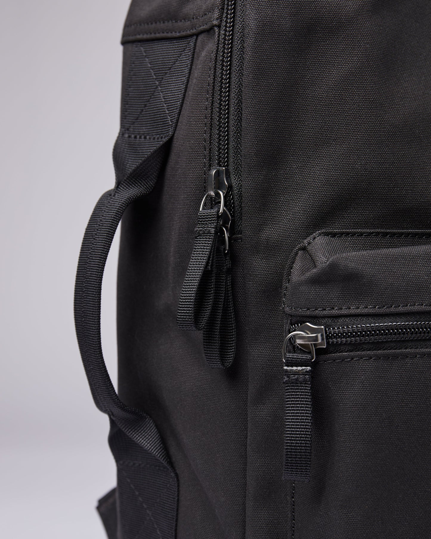 Sac à dos en coton bio et matière recyclée | noir "august black"