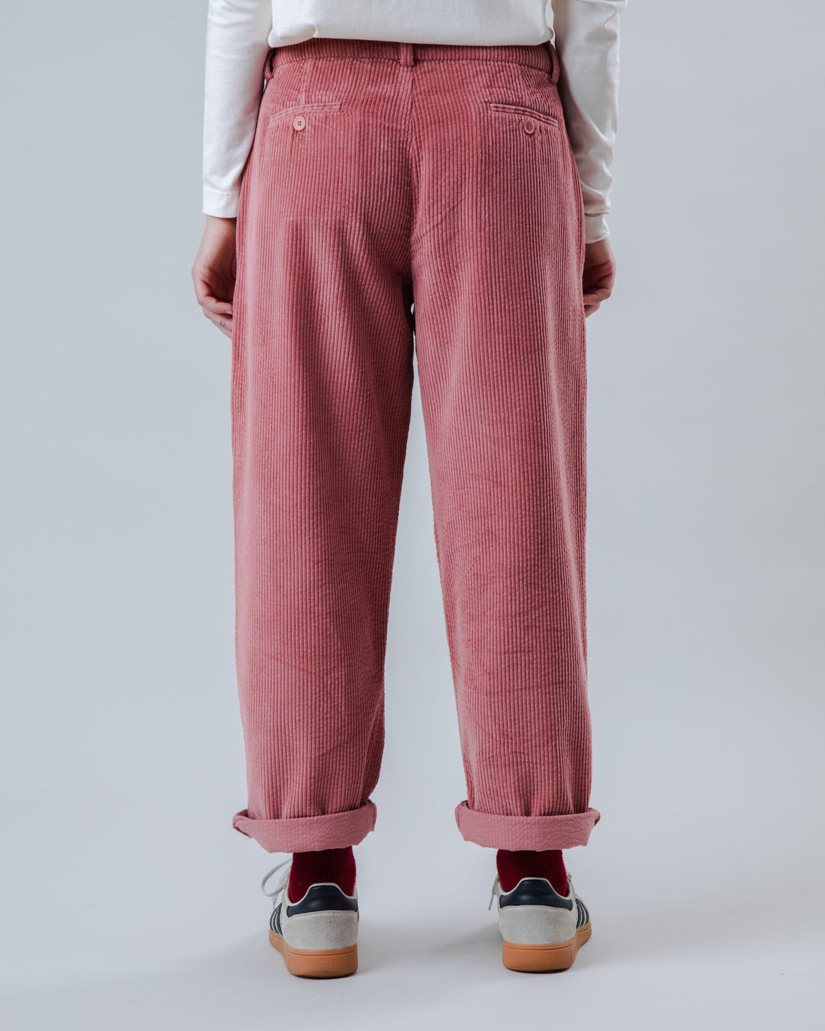 Pantalon à pinces droit en coton biologique | rose "corduroy pleated pants"