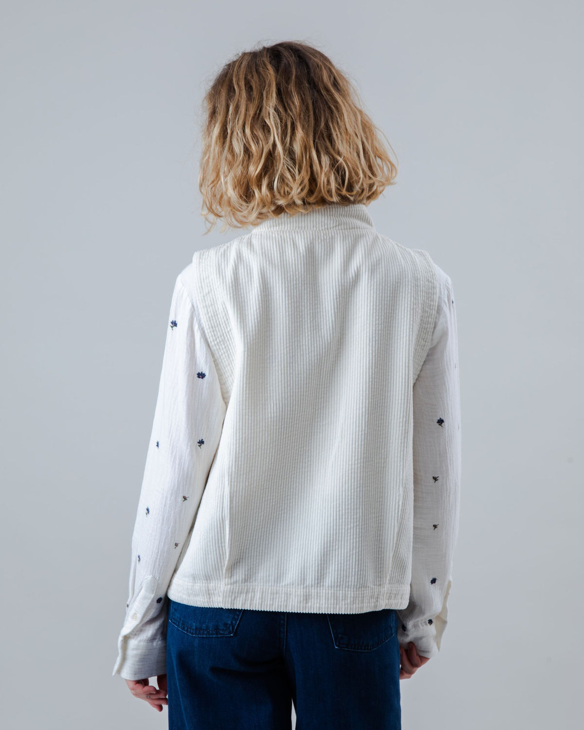 Gilet sans manches en coton bio | écru "corduroy pleated vest"