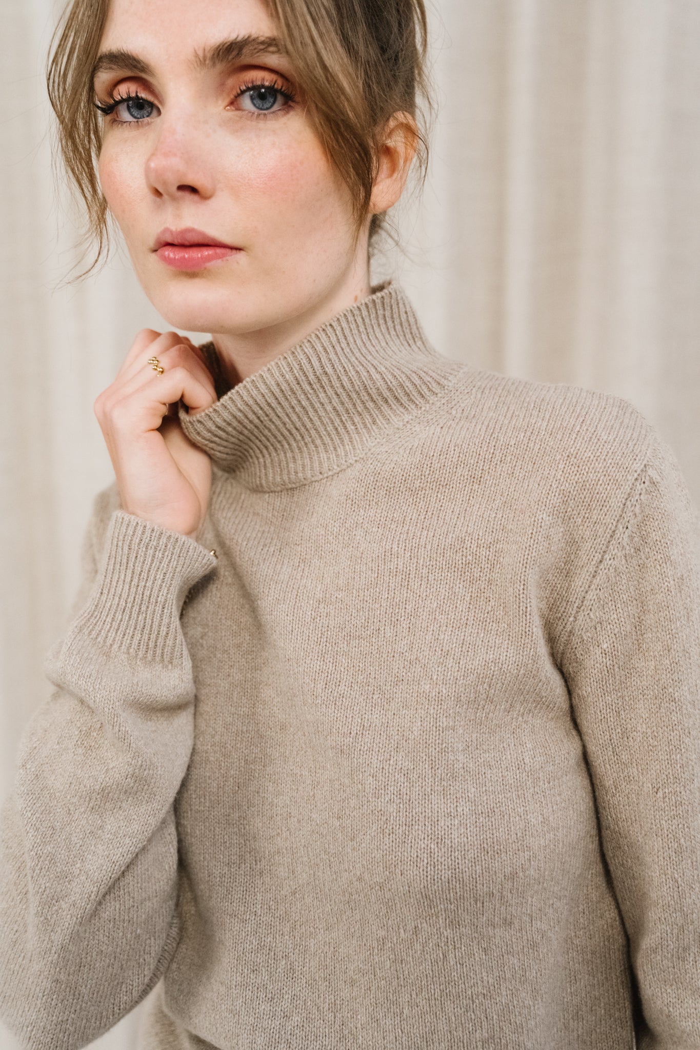 Pull en cachemire recyclé | beige "ada - beige sabbia"