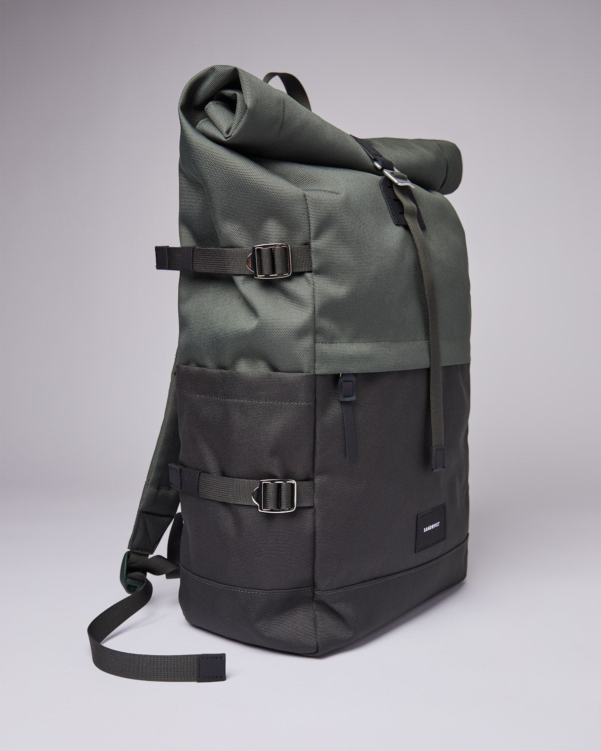 Sac à dos rolltop en matière recyclée | Gris et vert "bernt multi green with black leather"