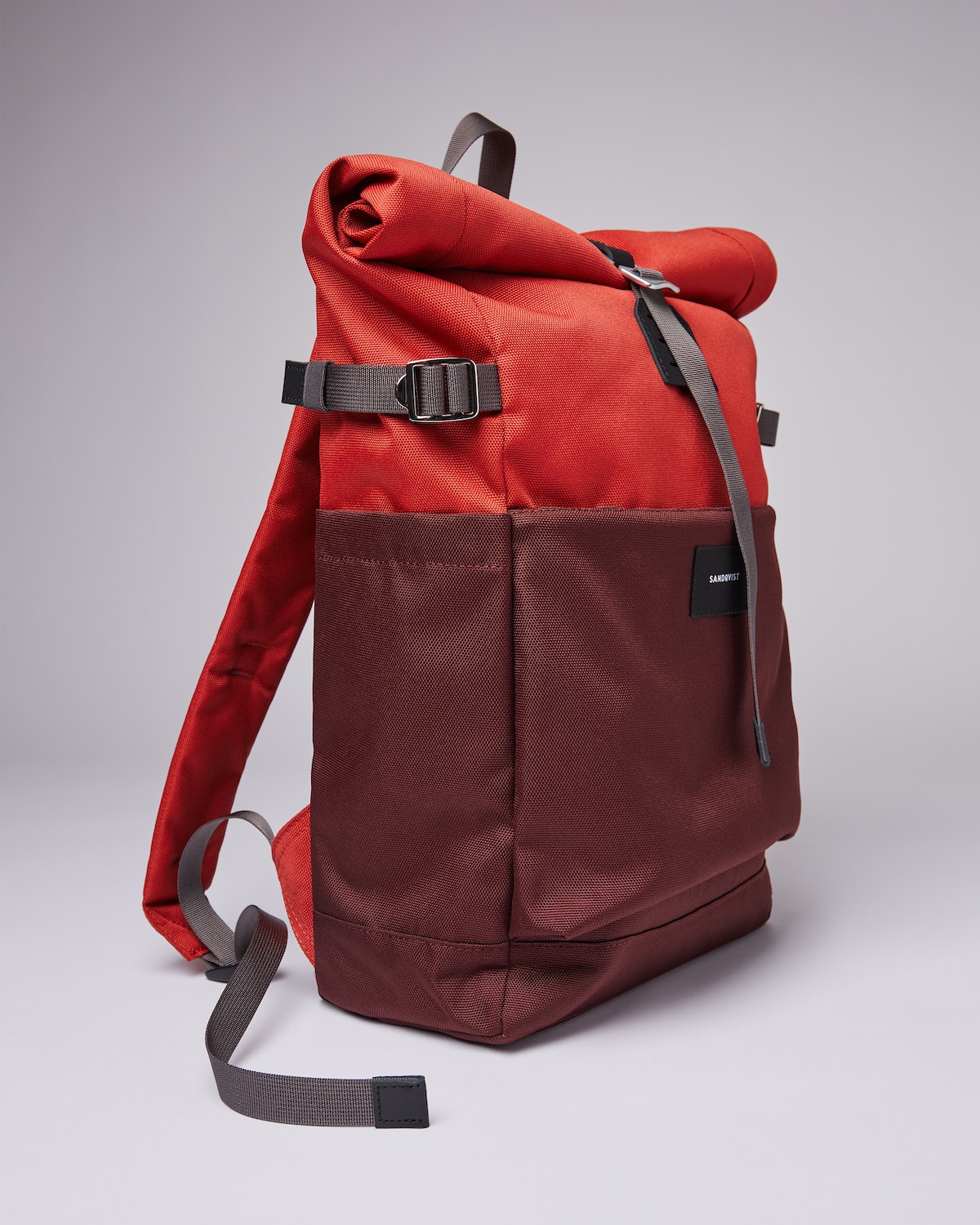 Sac à dos rolltop en matière recyclée | Bordeaux et rouge "ilon multi moss red with black leather"