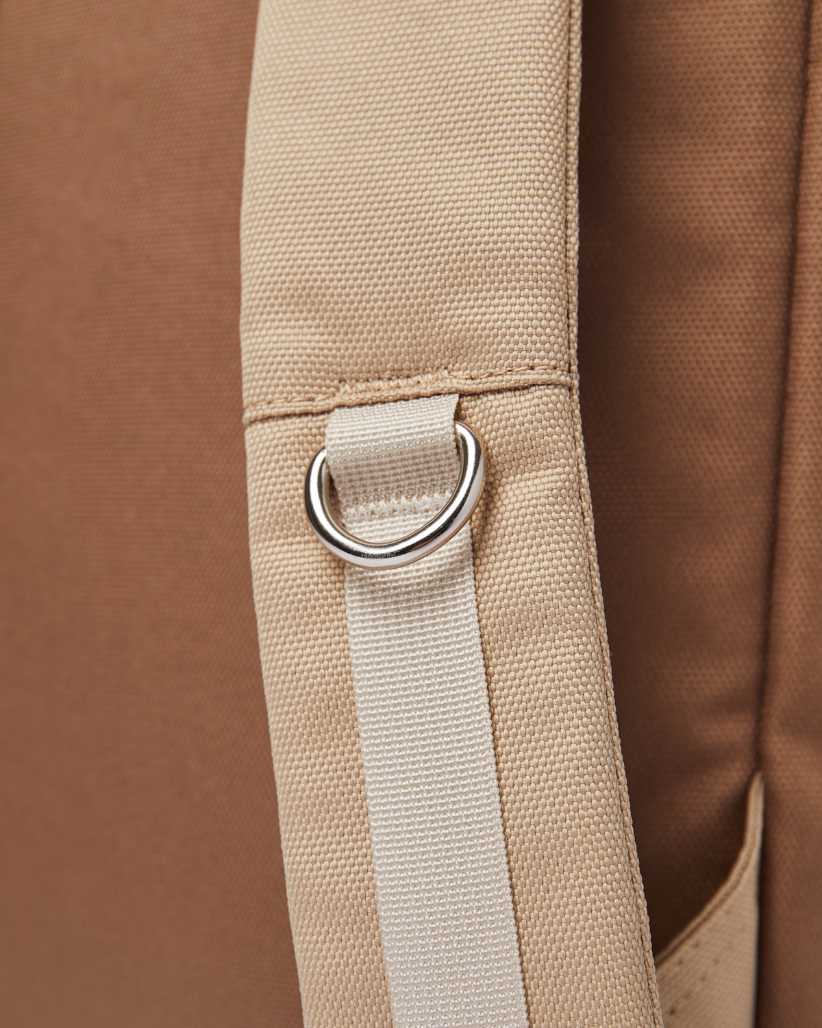 Sac à dos rolltop en matière recyclée | Marron et beige "ilon multi brown with natural leather"