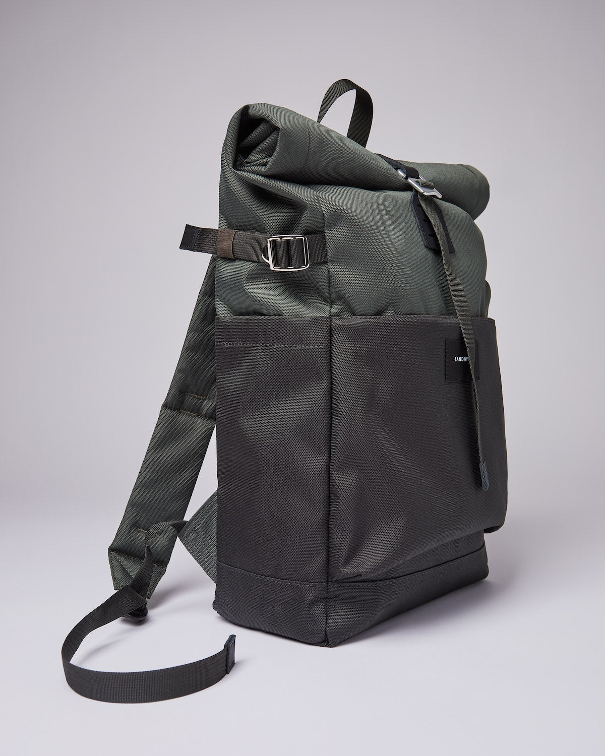 Sac à dos rolltop en matière recyclée | Gris et vert "ilon multi green with black leather"