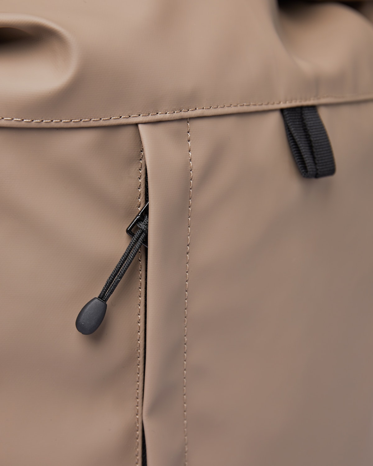 Sac à dos imperméable en matière recyclée | Beige "konrad fossil"