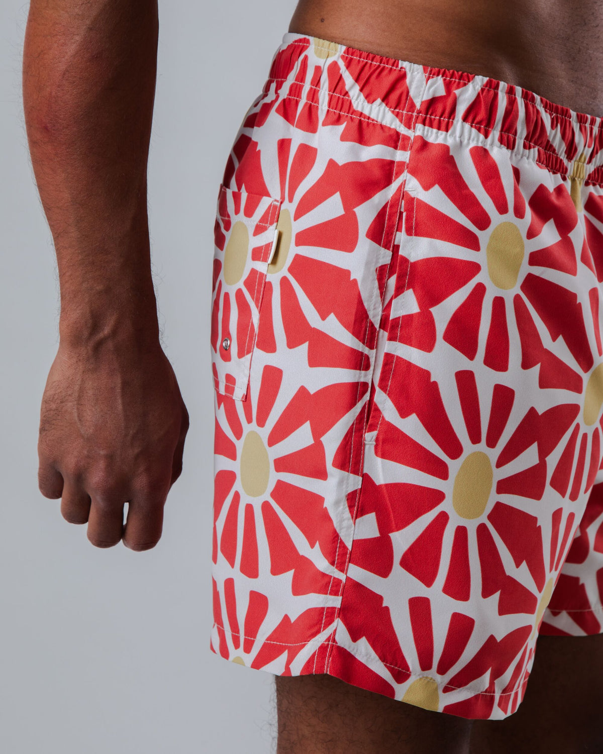 Short de bain en matière recyclée | rouge "marisol swimwear red"