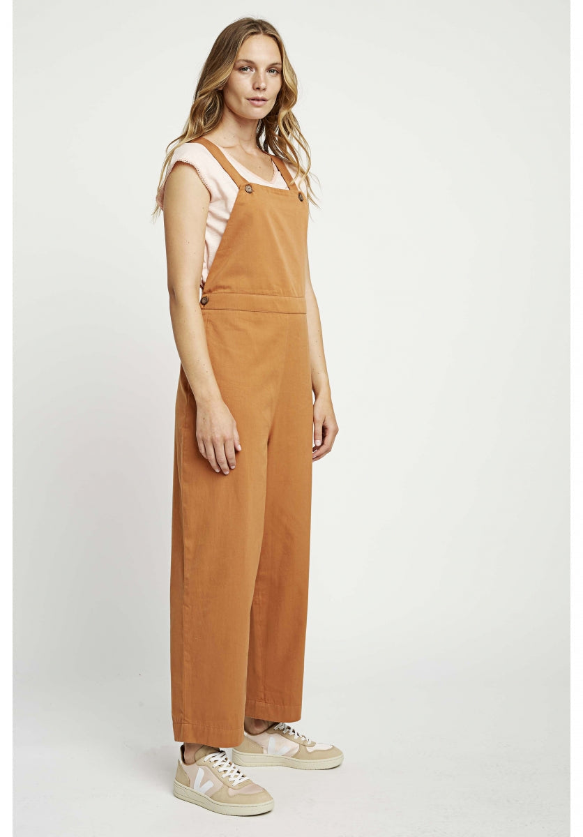 Salopette unie camel en coton bio – Jessie
