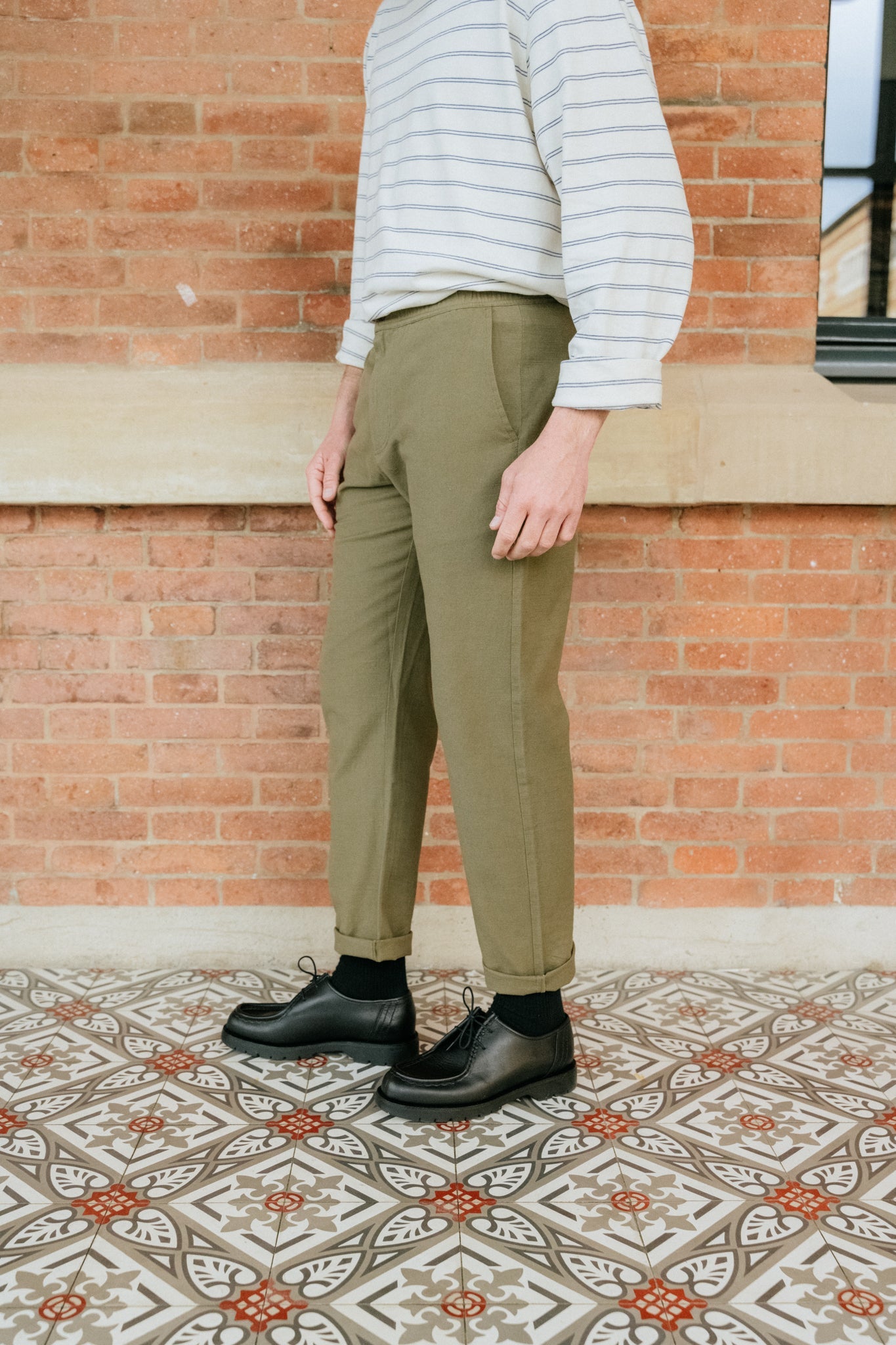 Pantalon droit vert olive en coton bio - green light travel pants olive green