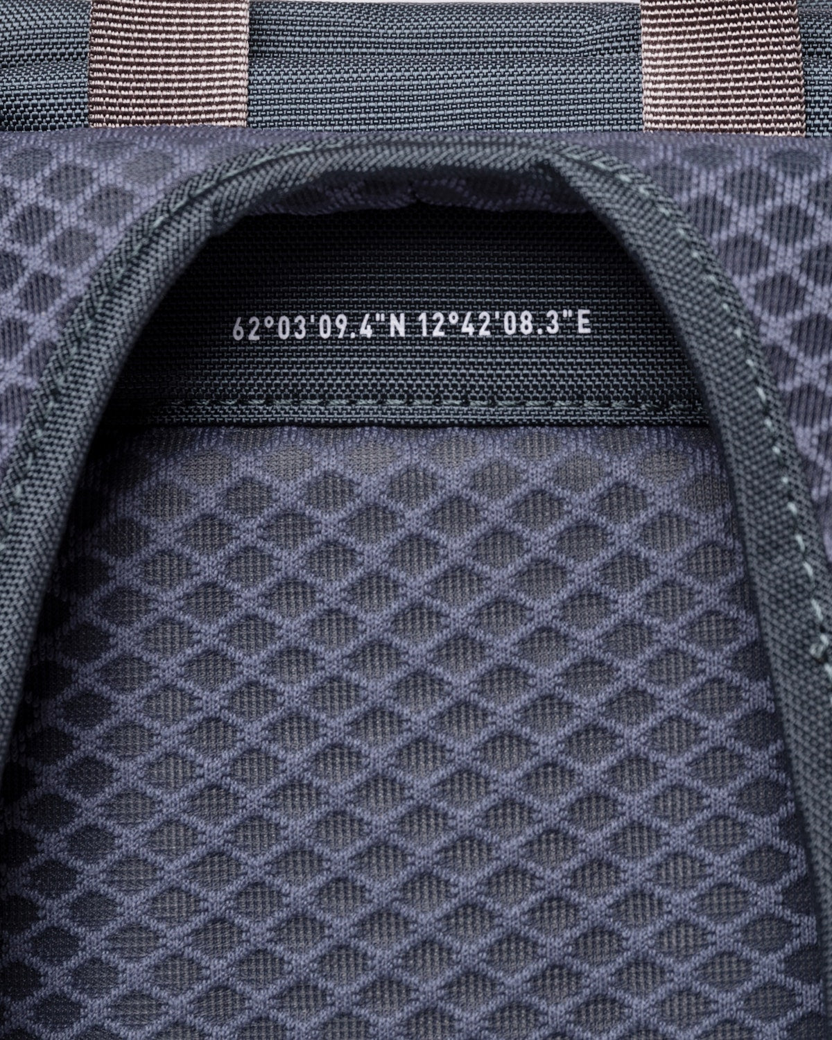 Sac à dos de randonnée bleu en nylon recyclé - creek hike multi steel blue/navy blue