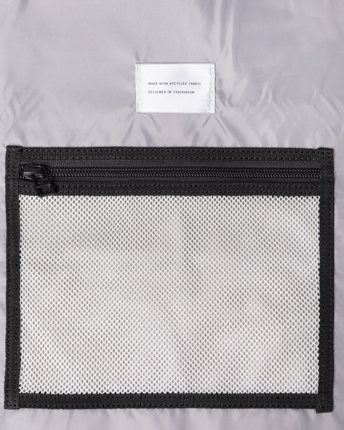 Sac à dos imperméable en matière recyclée | Bicolore "konrad multi black/steel blue"