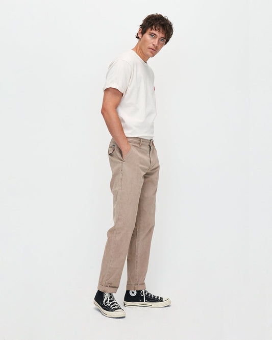 Chino en coton bio | Beige "darren chino black tea"
