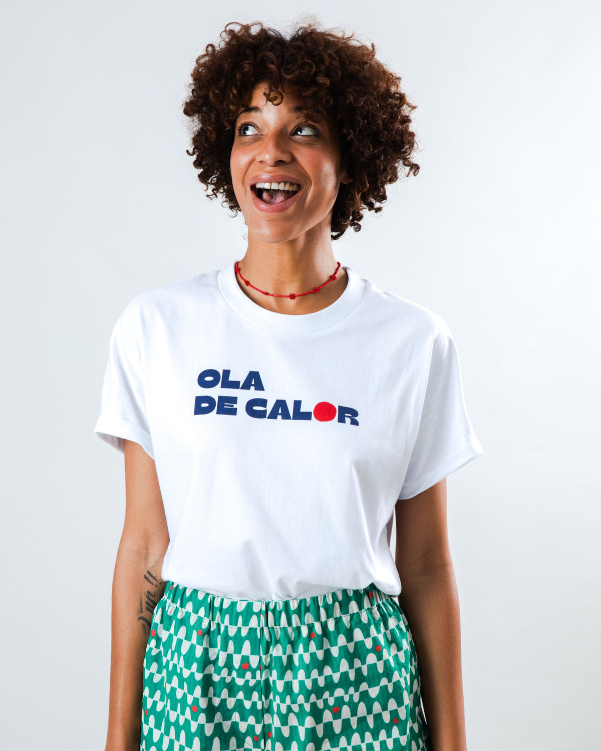 T-shirt en coton biologique | "Ola de calor oversize tee white - white"
