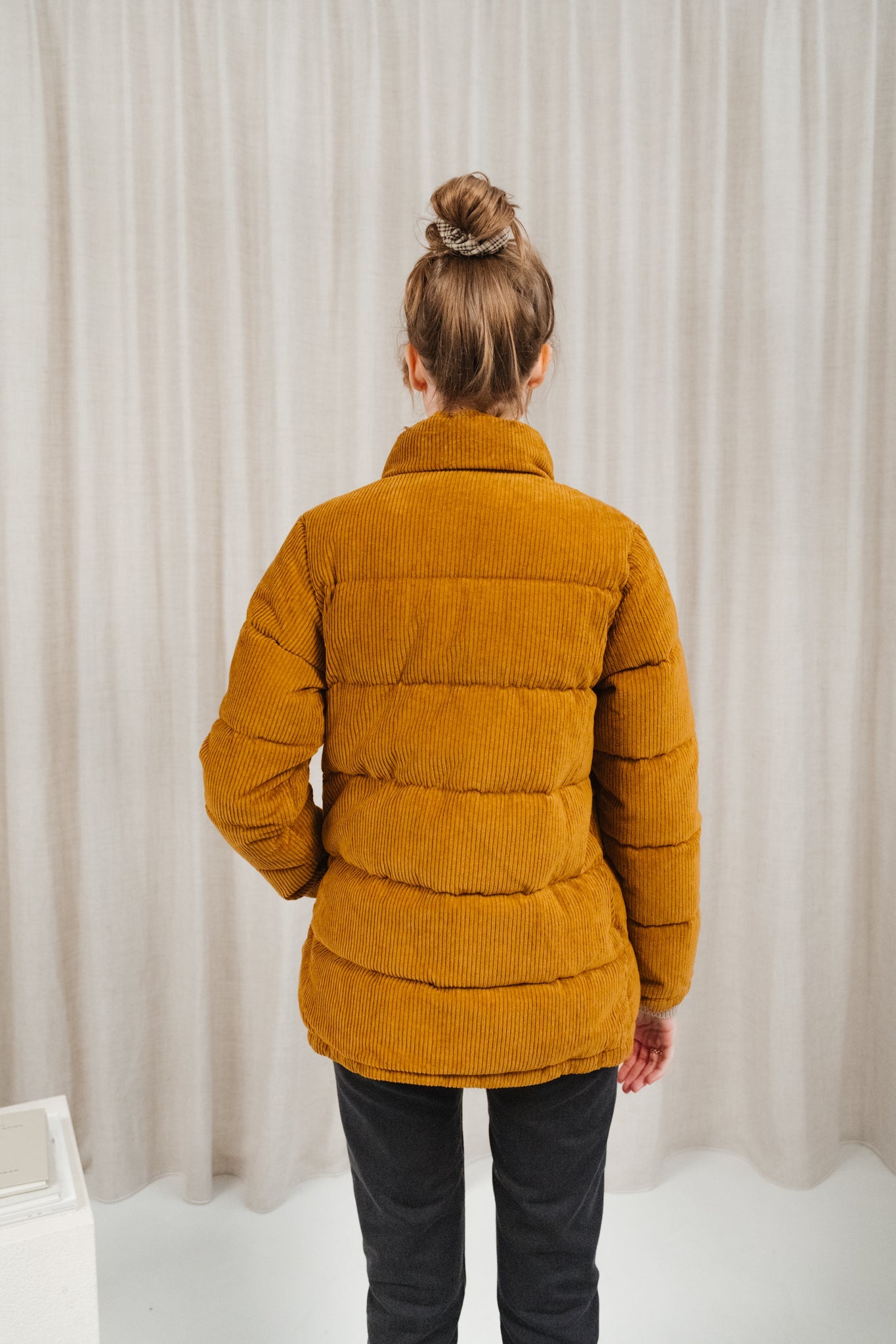 Doudoune velours en matière recyclée | marron "w's cord fjord coat shelter brown"
