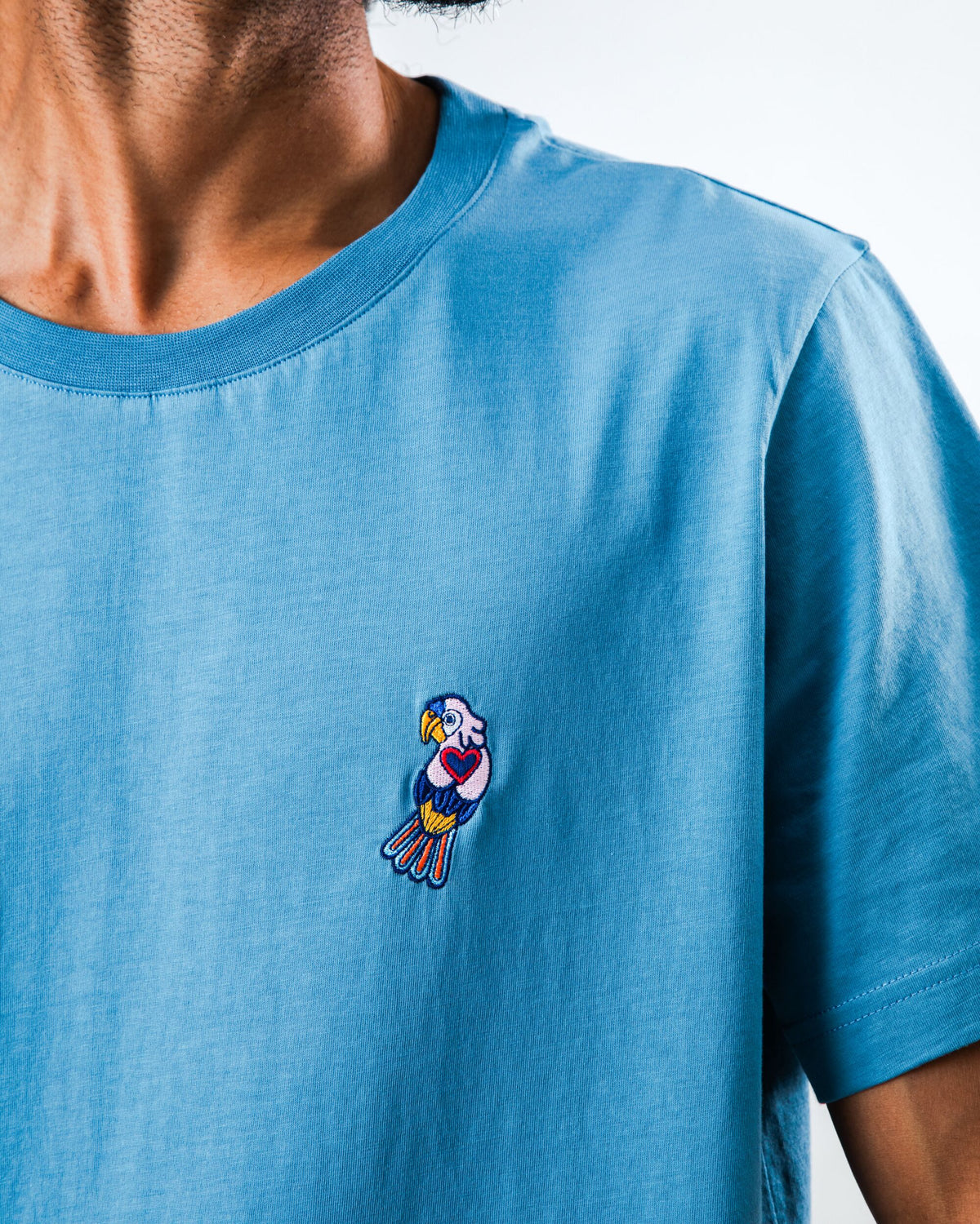 T-shirt en coton bio | bleu "Asis percales parrot regular t-shirt blue"