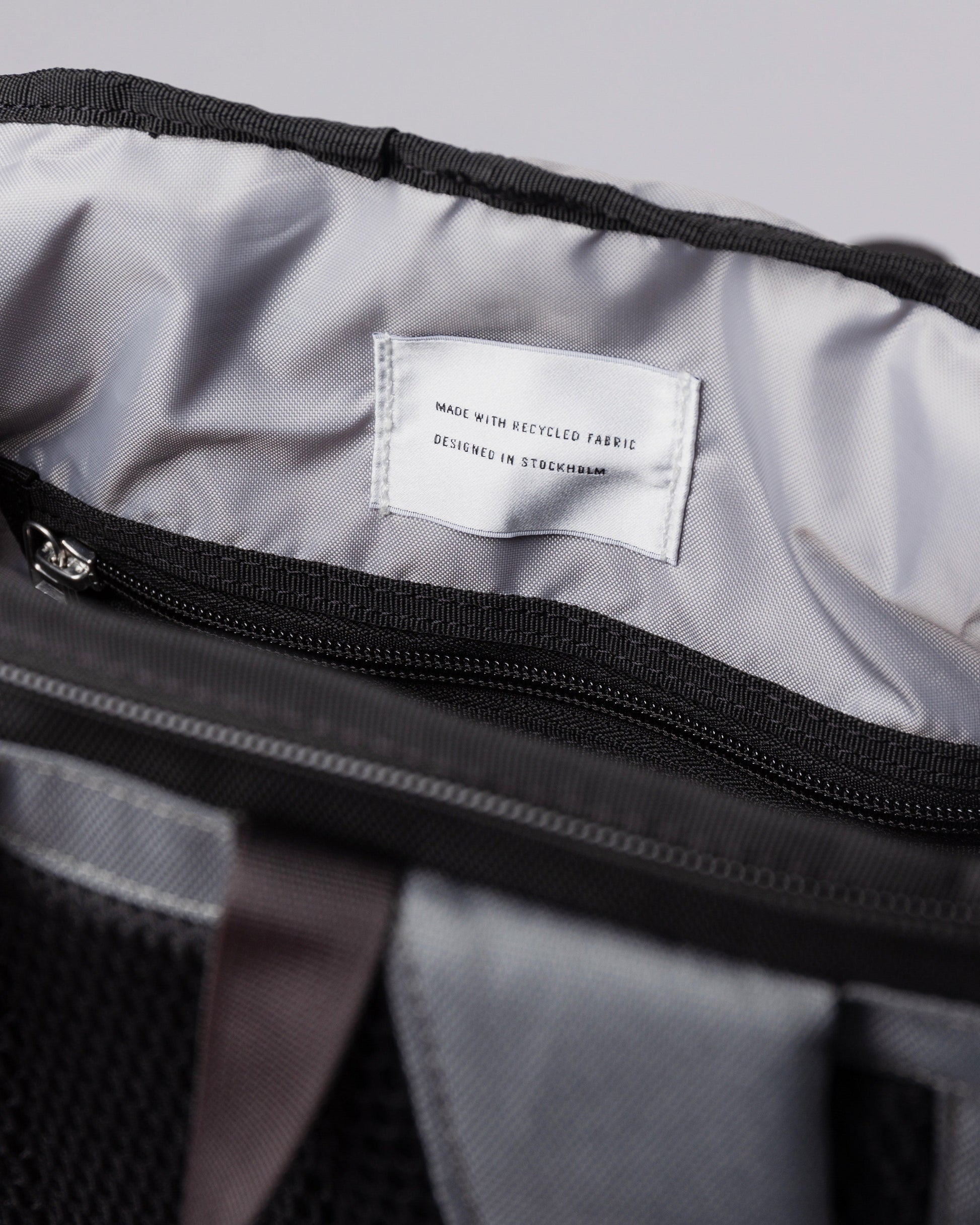 Sac à dos 23L en matières recyclées | gris "sune multi dark"