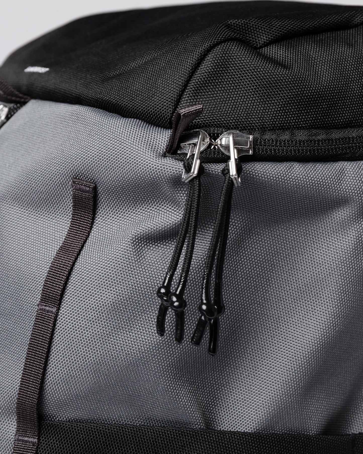 Sac à dos 23L en matières recyclées | gris "sune multi dark"