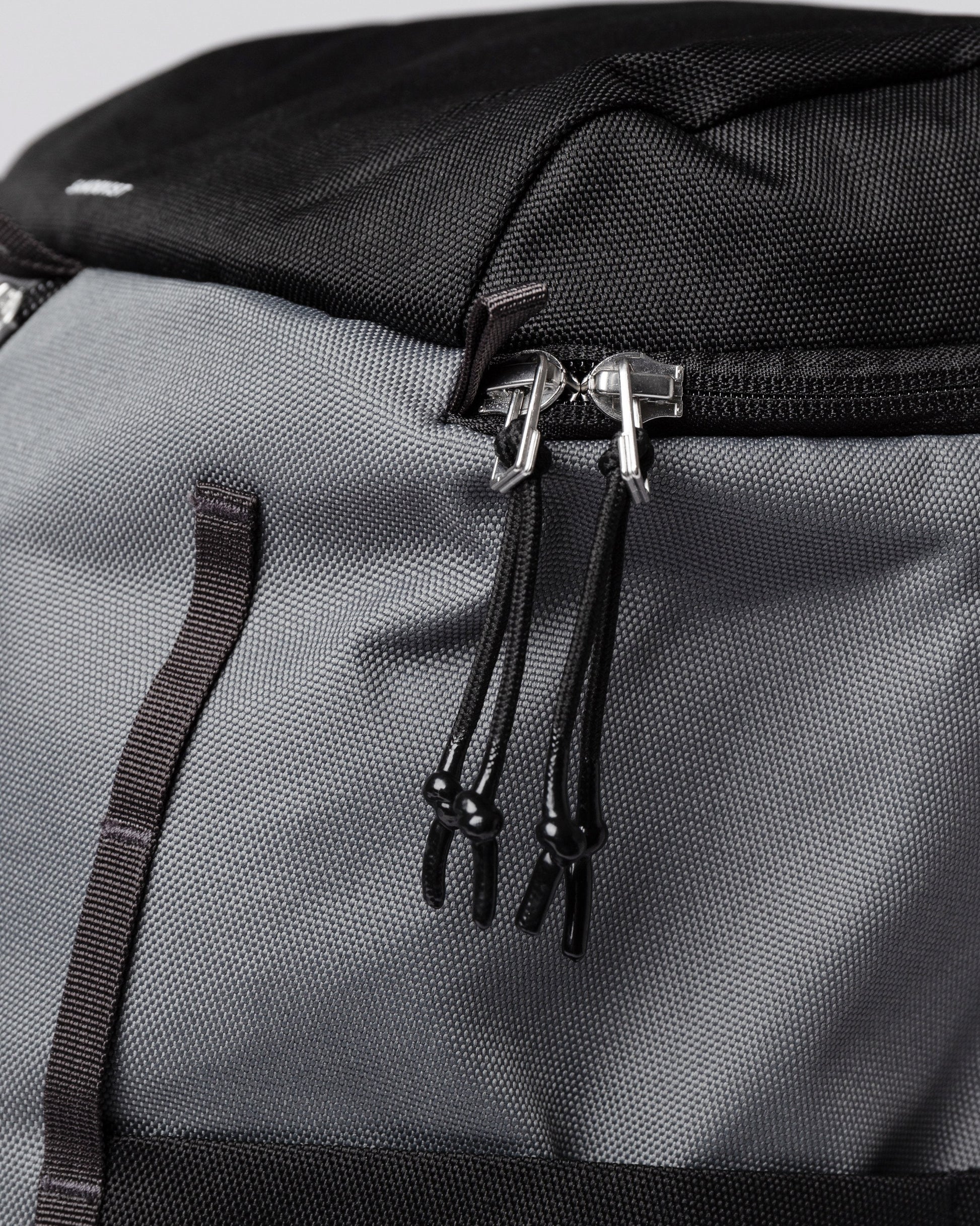 Sac à dos 23L en matières recyclées | gris "sune multi dark"