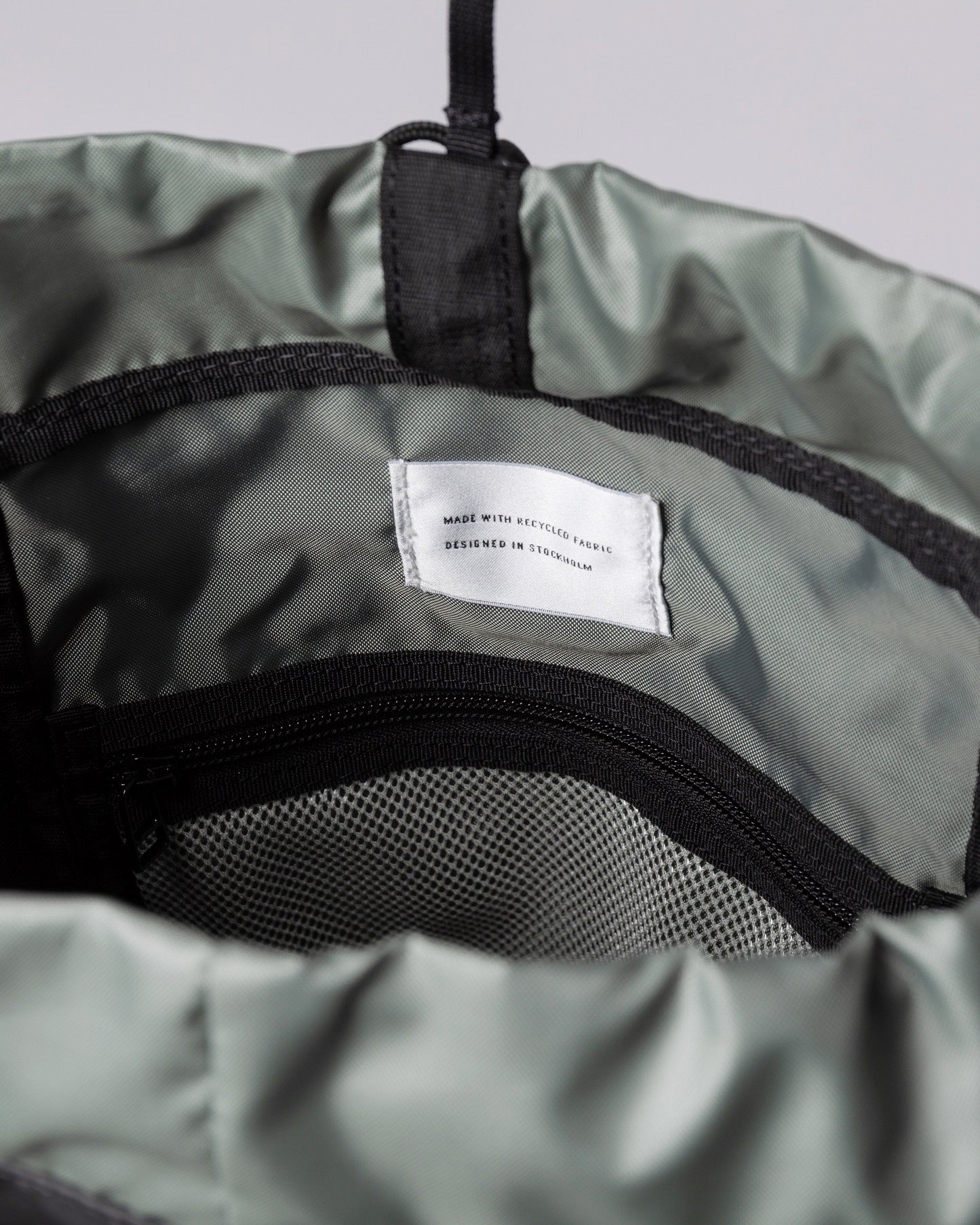 Sac à dos imperméable en matières recyclées | noir "jonatan black"