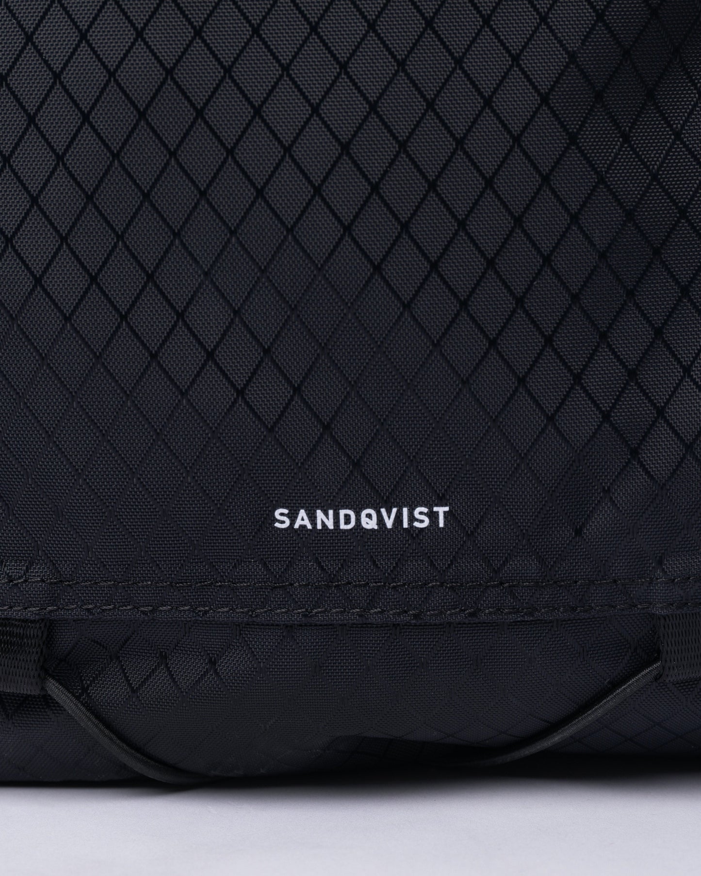 Sac à dos rolltop imperméable en recyclé | Noir "nils black"