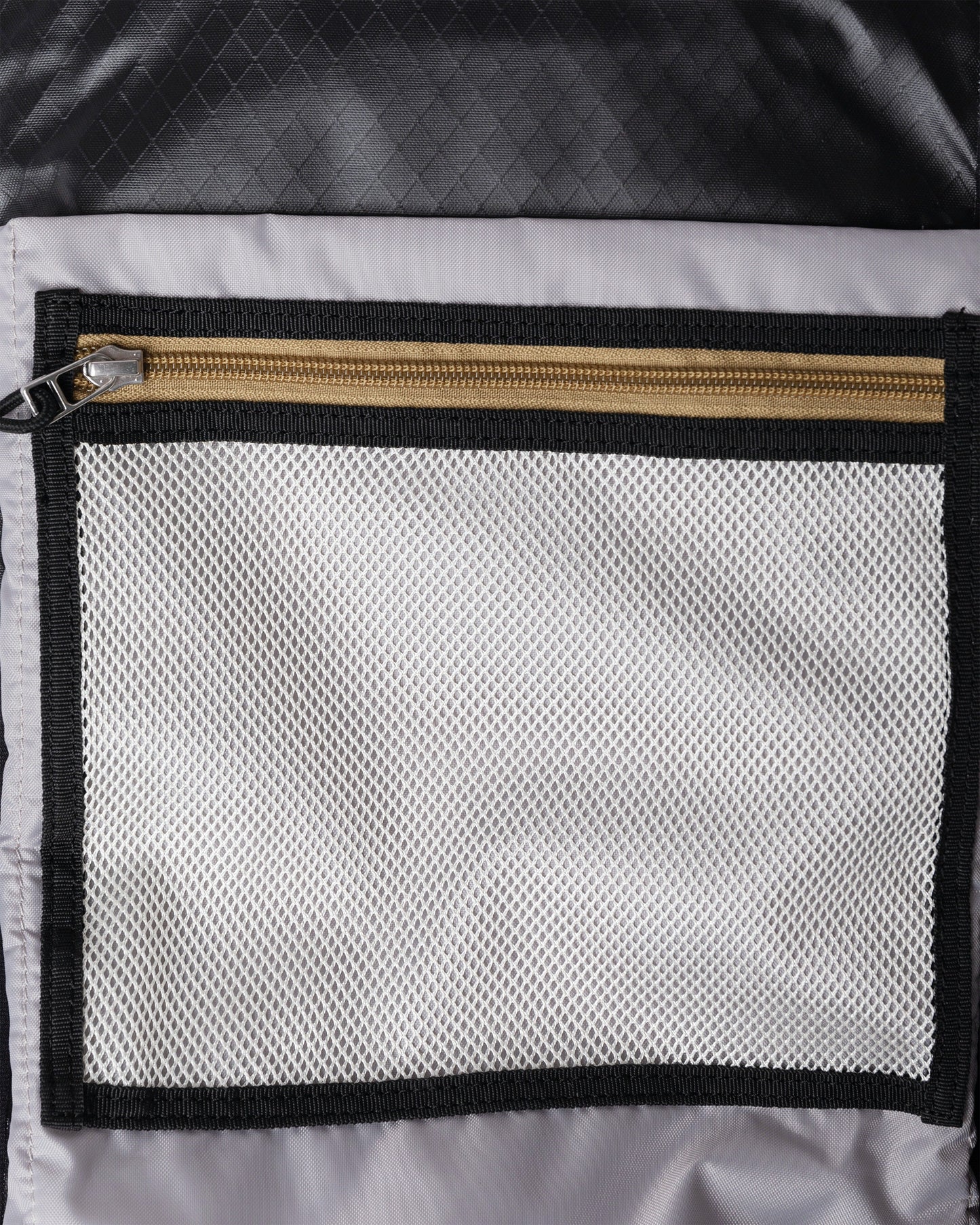 Sac à dos rolltop imperméable en recyclé | Vert "nils dawn green"