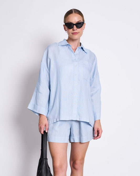 Chemise oversize en lin | bleu "mons sky blue"