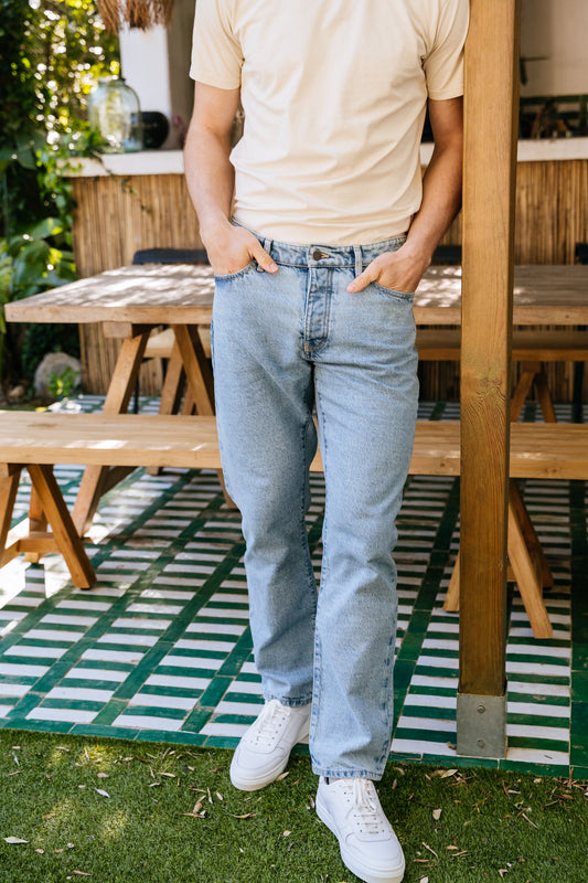 Jean droit en coton recyclé | bleu clair "reborn oak jeans bleached stonewash"