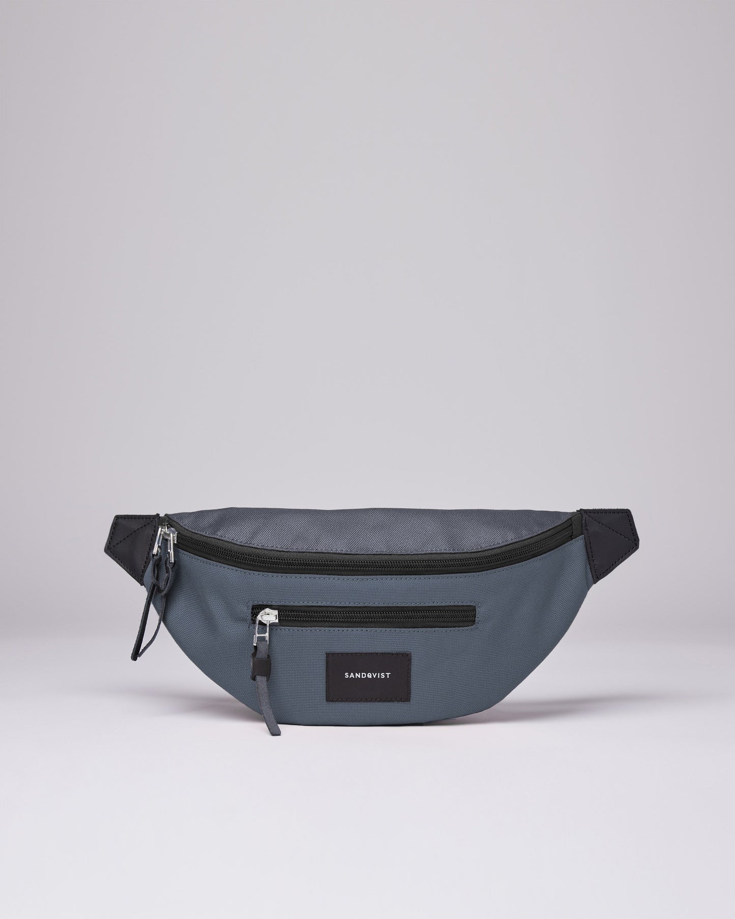 Banane en matière recyclé | Bleu "aste steel blue"