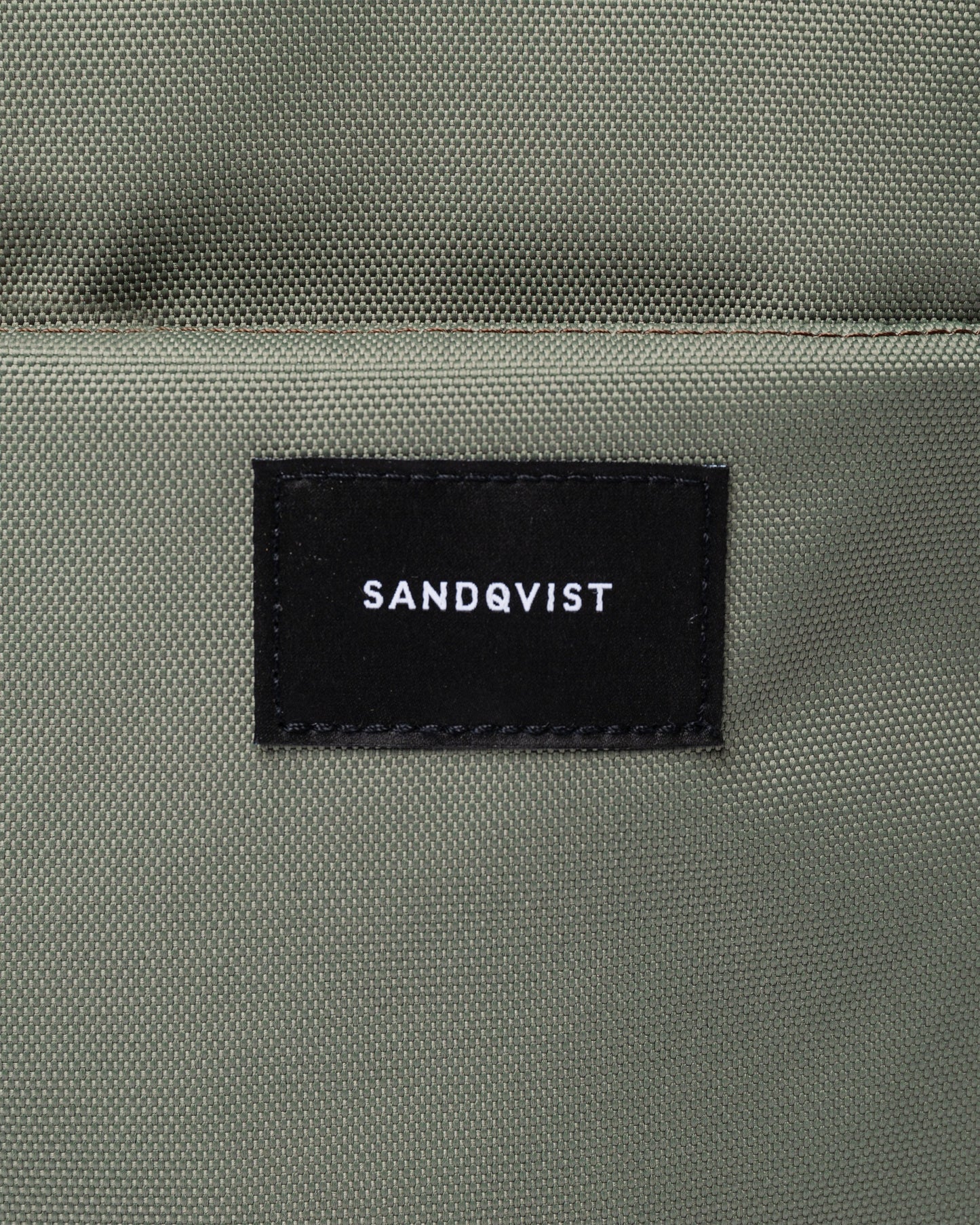 Sac à dos rolltop en matière recyclée | Vert "ilon clover green"