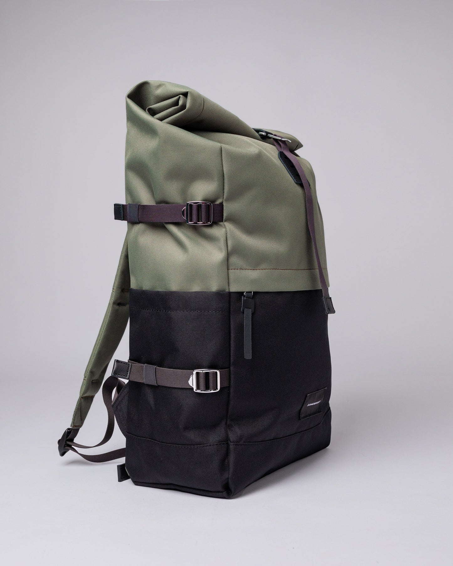 Sac à dos rolltop en matière recyclée | Gris et vert "bernt multi clover green"