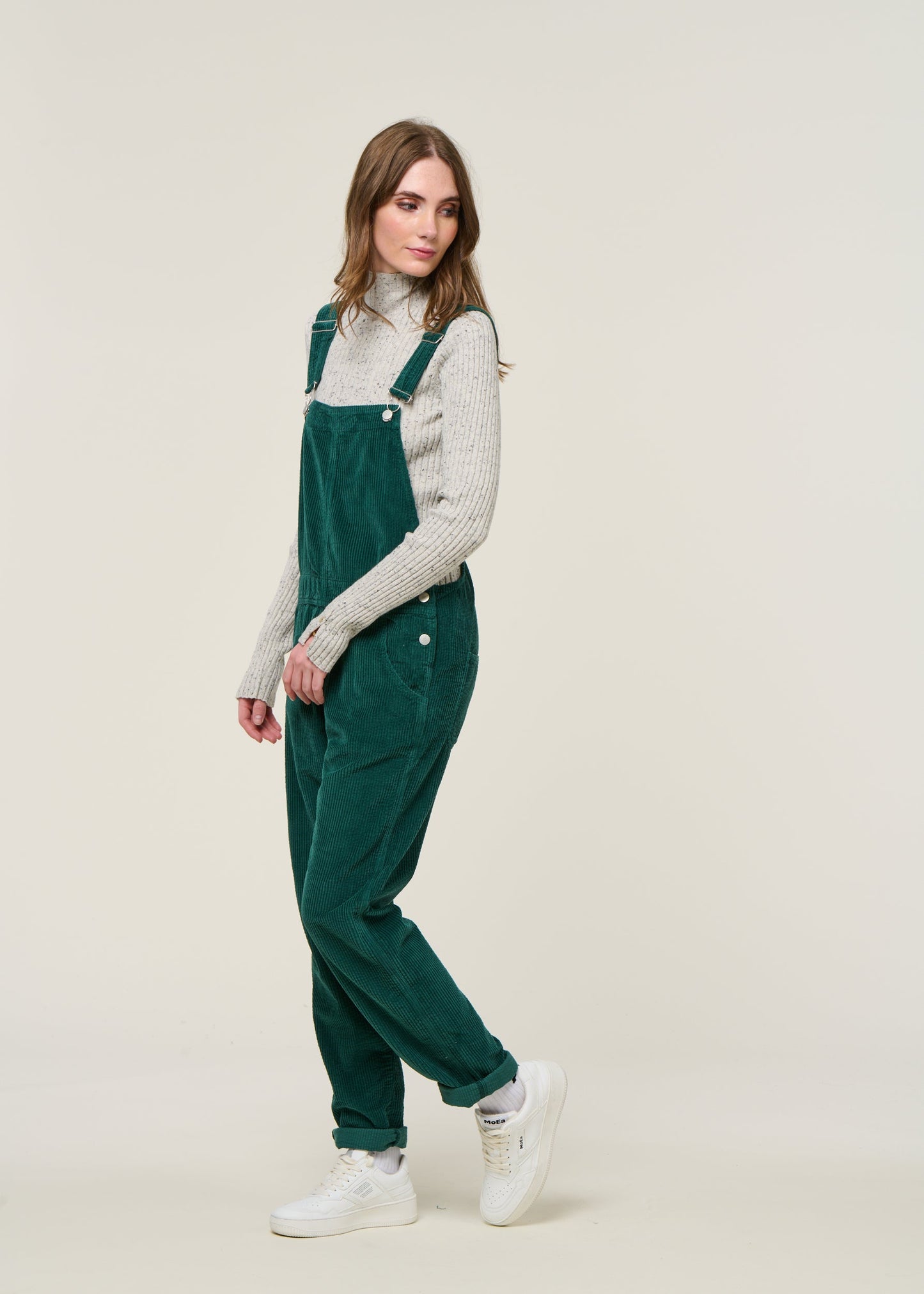 Salopette velours en coton bio | vert "corduroy overall dark green"