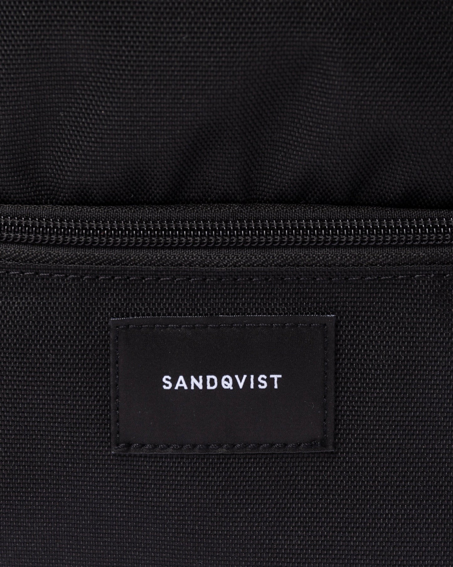 Sac à dos 28L en matières recyclées | noir "alde black"
