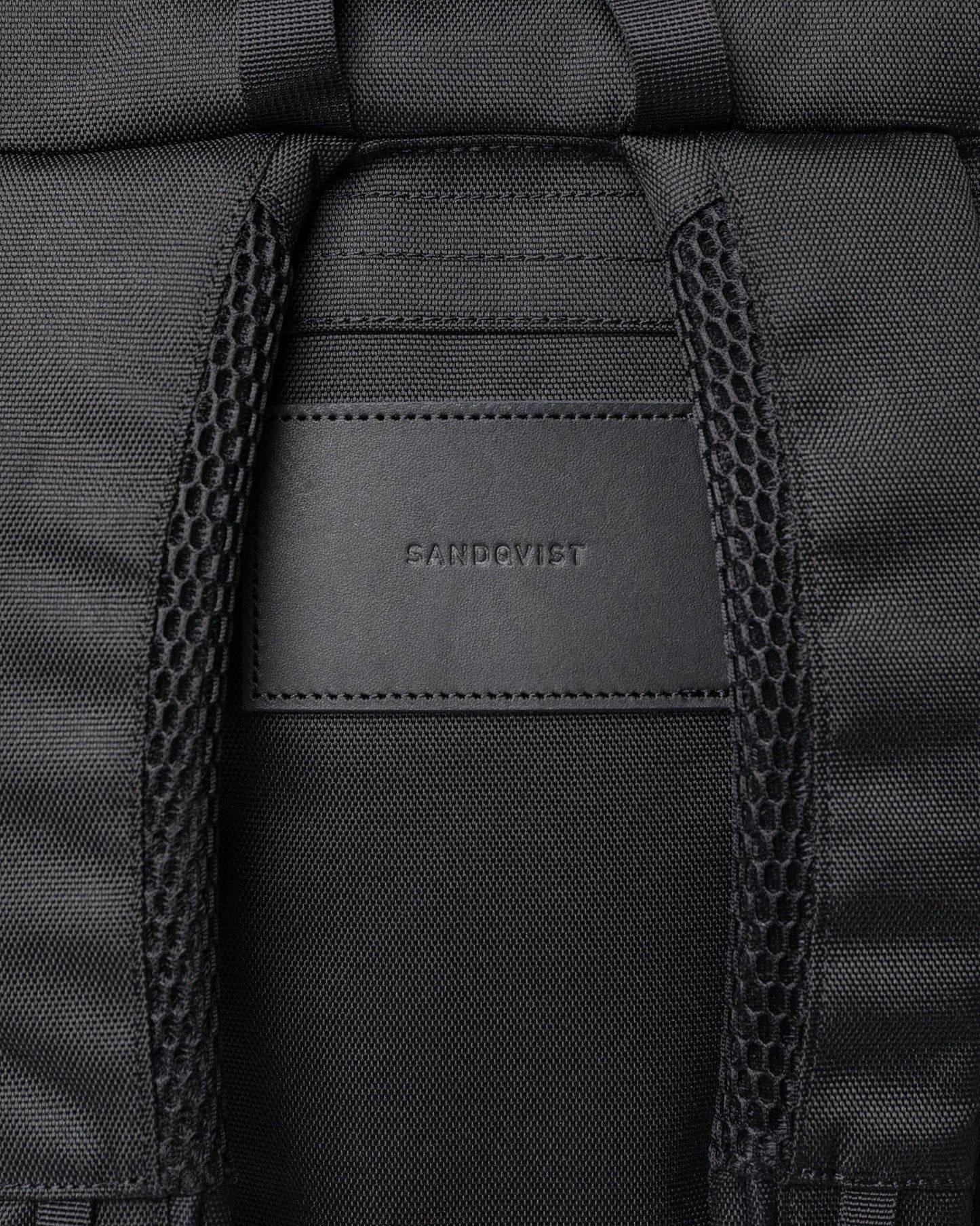 Sac à dos 28L en matières recyclées | noir "alde black"