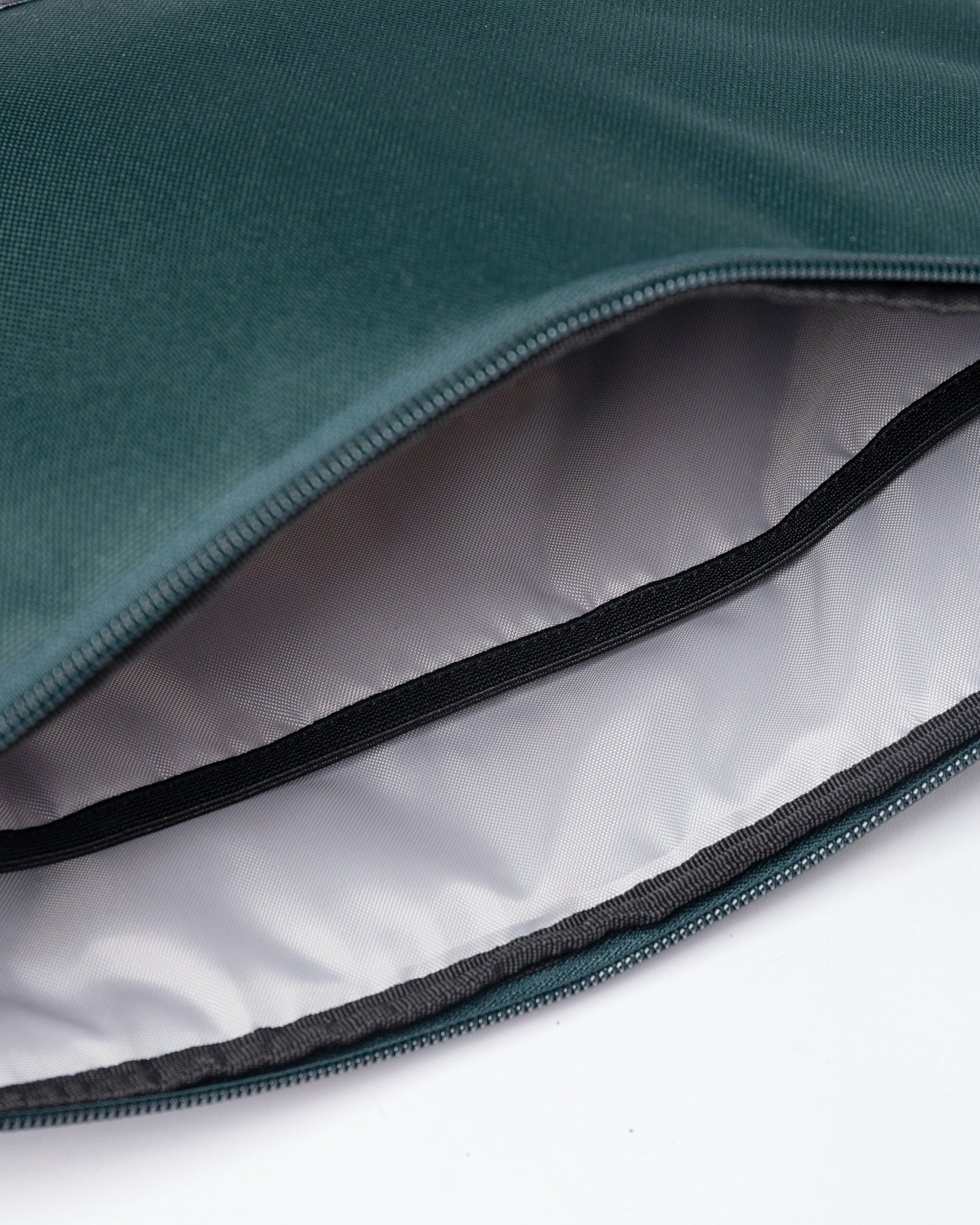 Pochette ordinateur en recyclé | Vert "laptop sleeve ordi 14pouces deep green"