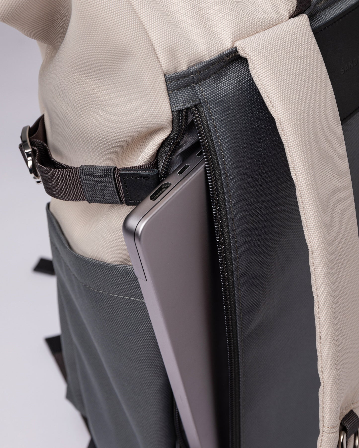Sac à dos rolltop en matière recyclée | Gris et beige "ilon multi stone"