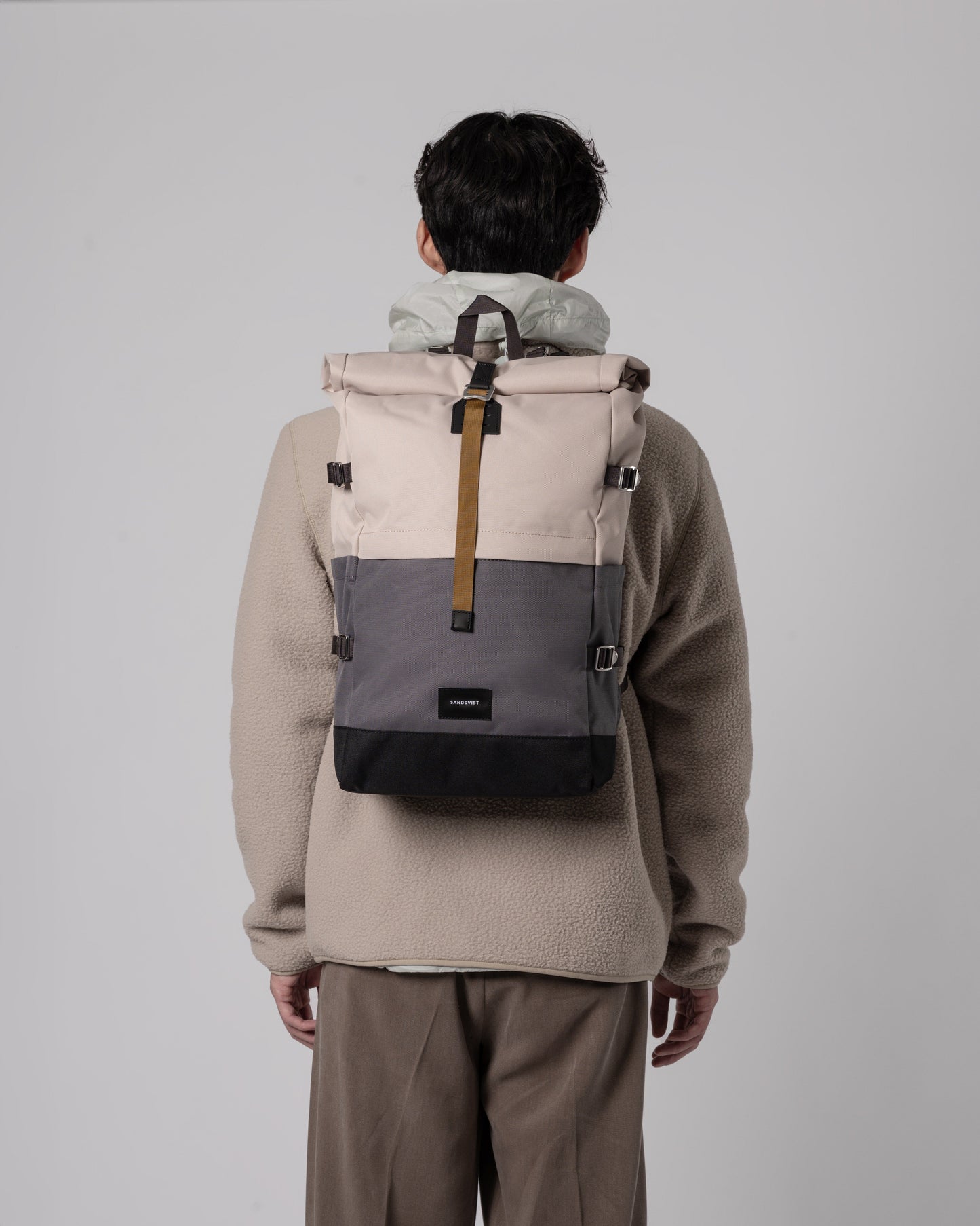 Sac à dos rolltop en matière recyclée | Gris et beige "bernt multi stone"