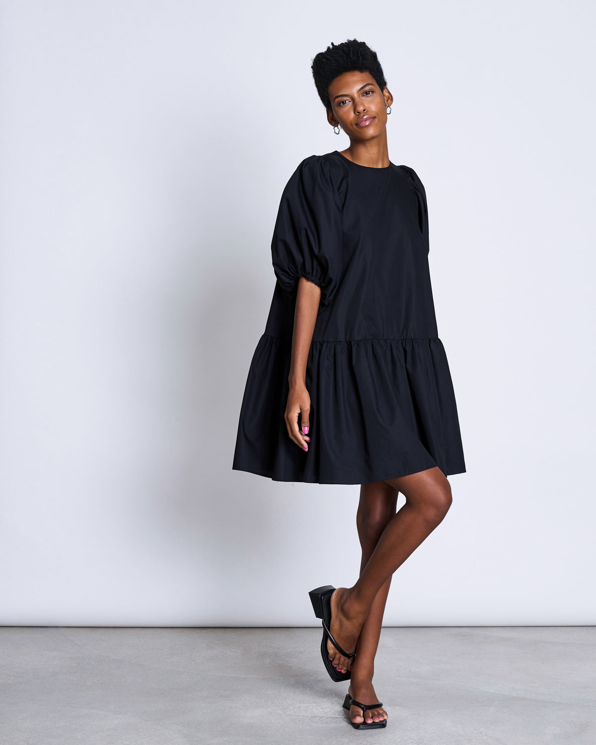 Robe noire manches bouffantes en coton bio - luna black