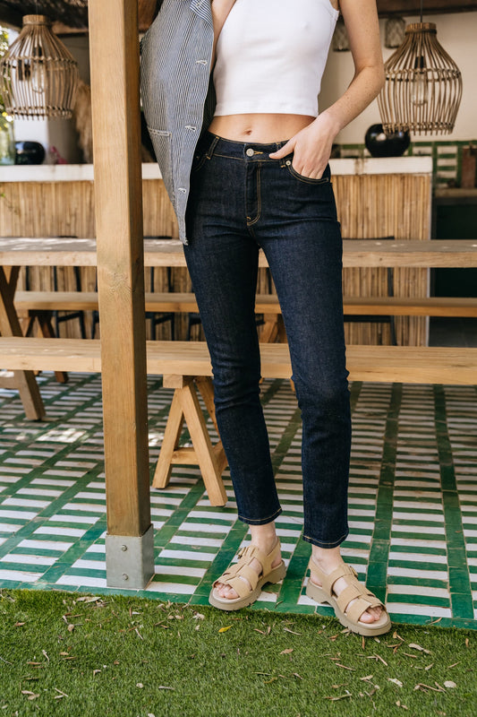 Jean slim en coton bio et recyclé | bleu brut "Regular Swan strong blue"