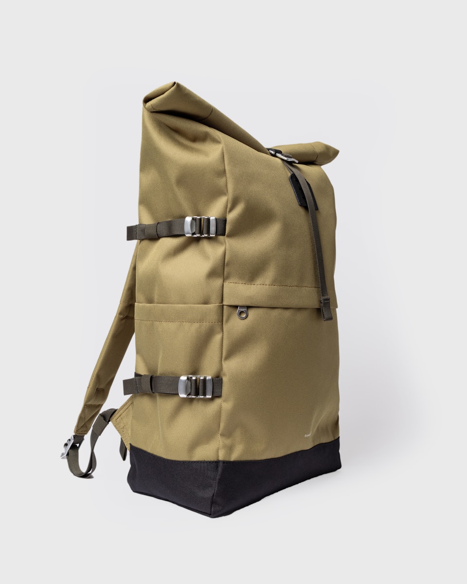 Sac à dos 26L en matières recyclées | vert "icon rolltop backpack l - olive drab with black leather"