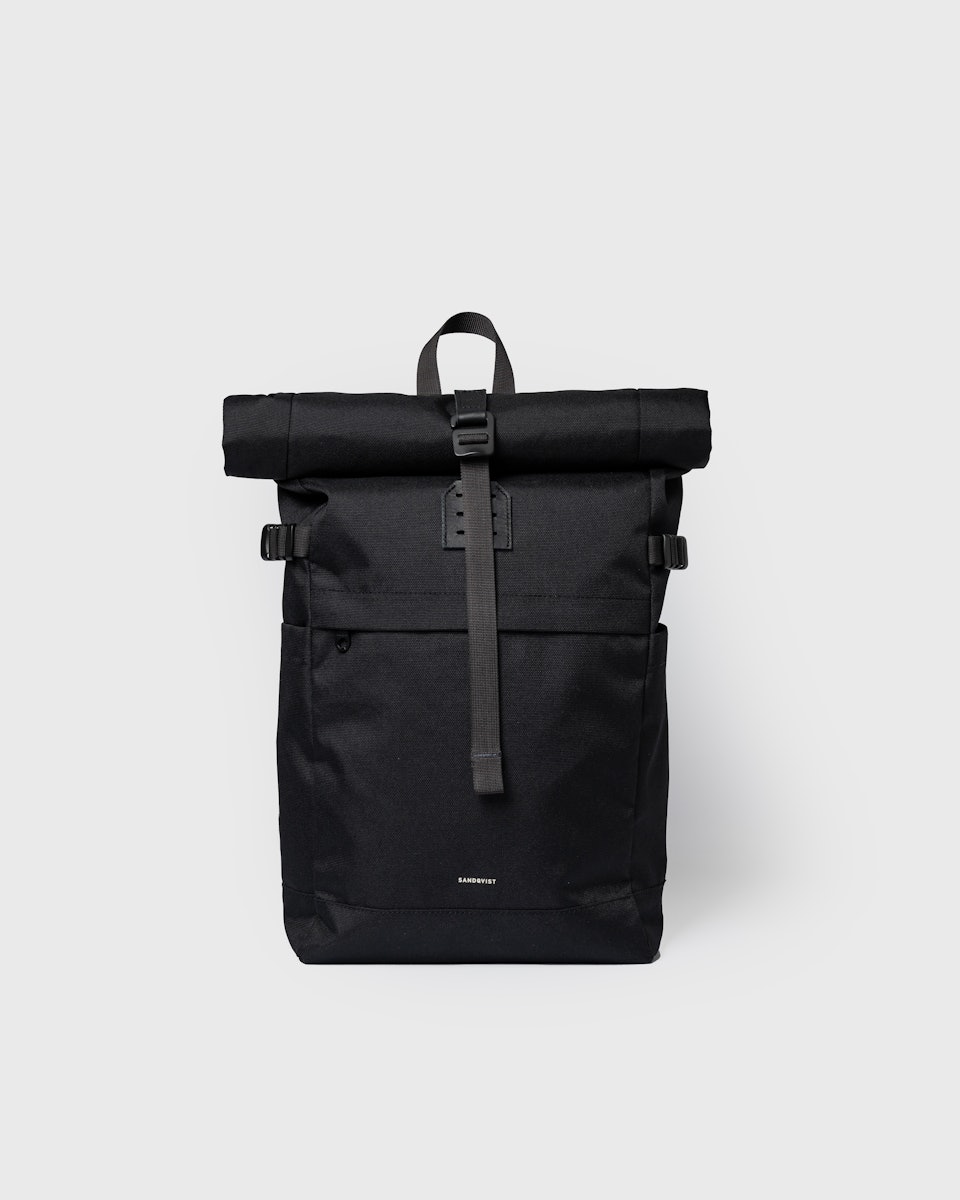 Sac à dos 23L en matière recyclée | noir "icon rolltop backpack m - black/ black with black leather"