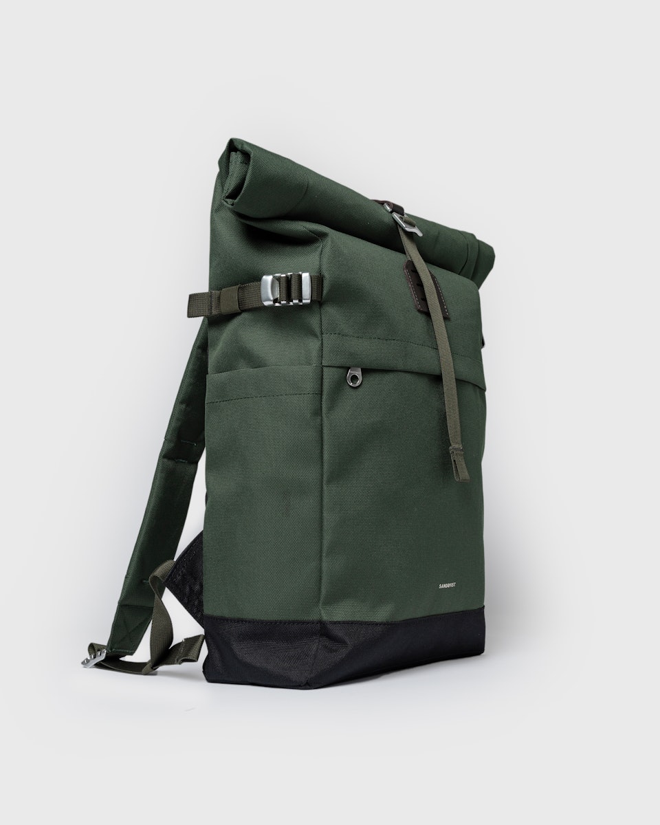 Sac à dos 23L en matière recyclée | vert "icon rolltop backpack m - dawn green with dark brown leather"