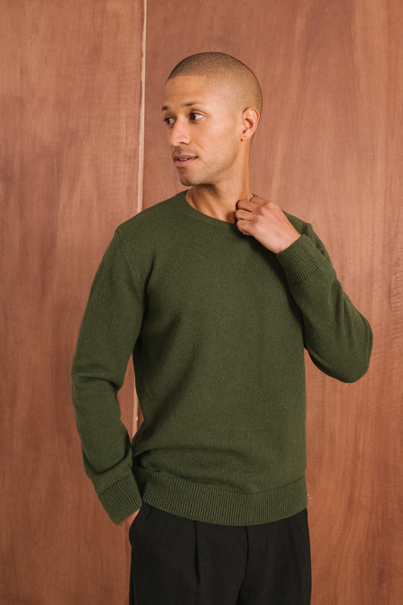 Pull en laine mérinos recyclée | olive