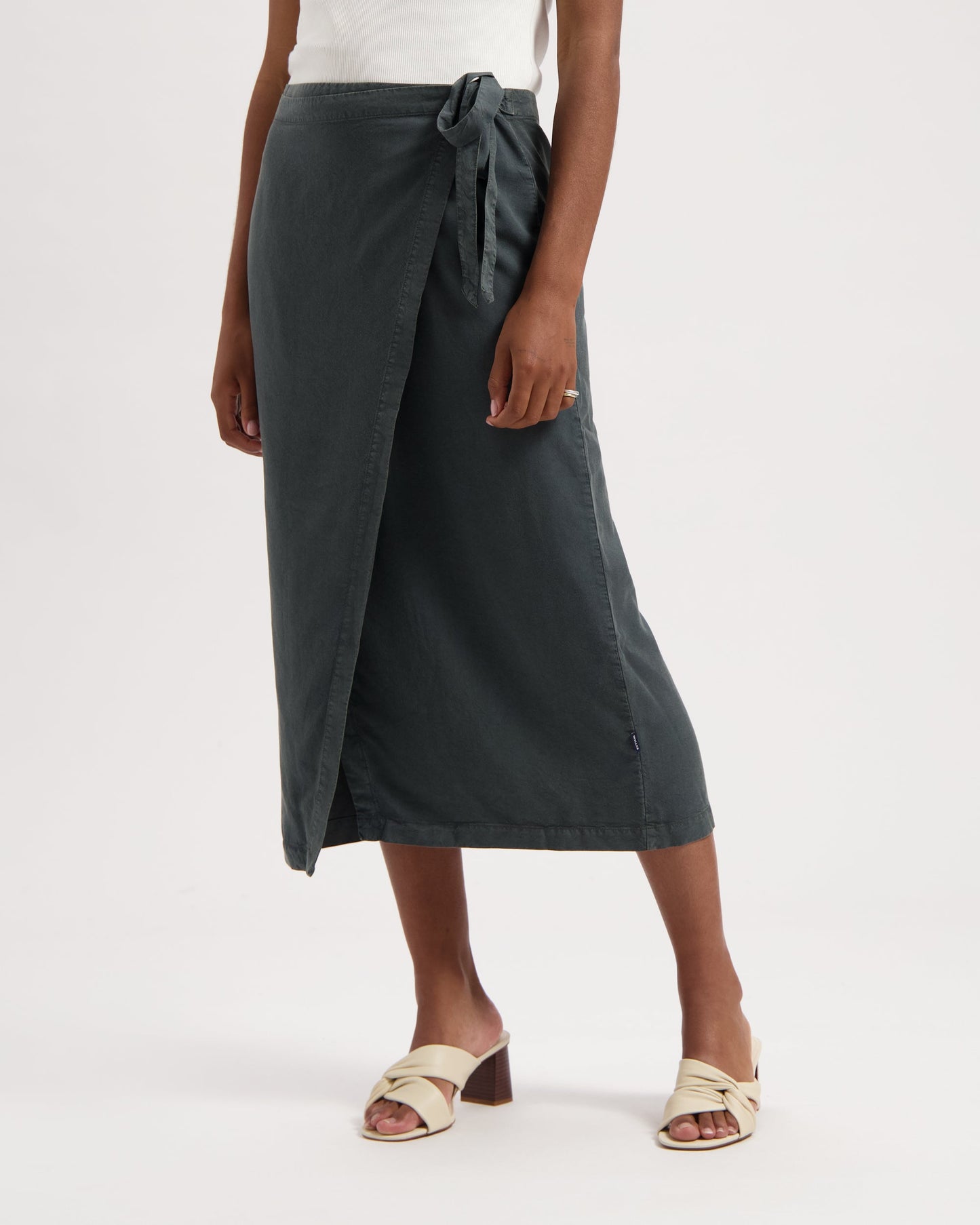 Jupe portefeuille en tencel | gris "Hanna tencel wrap skirt hs - woodland gray"