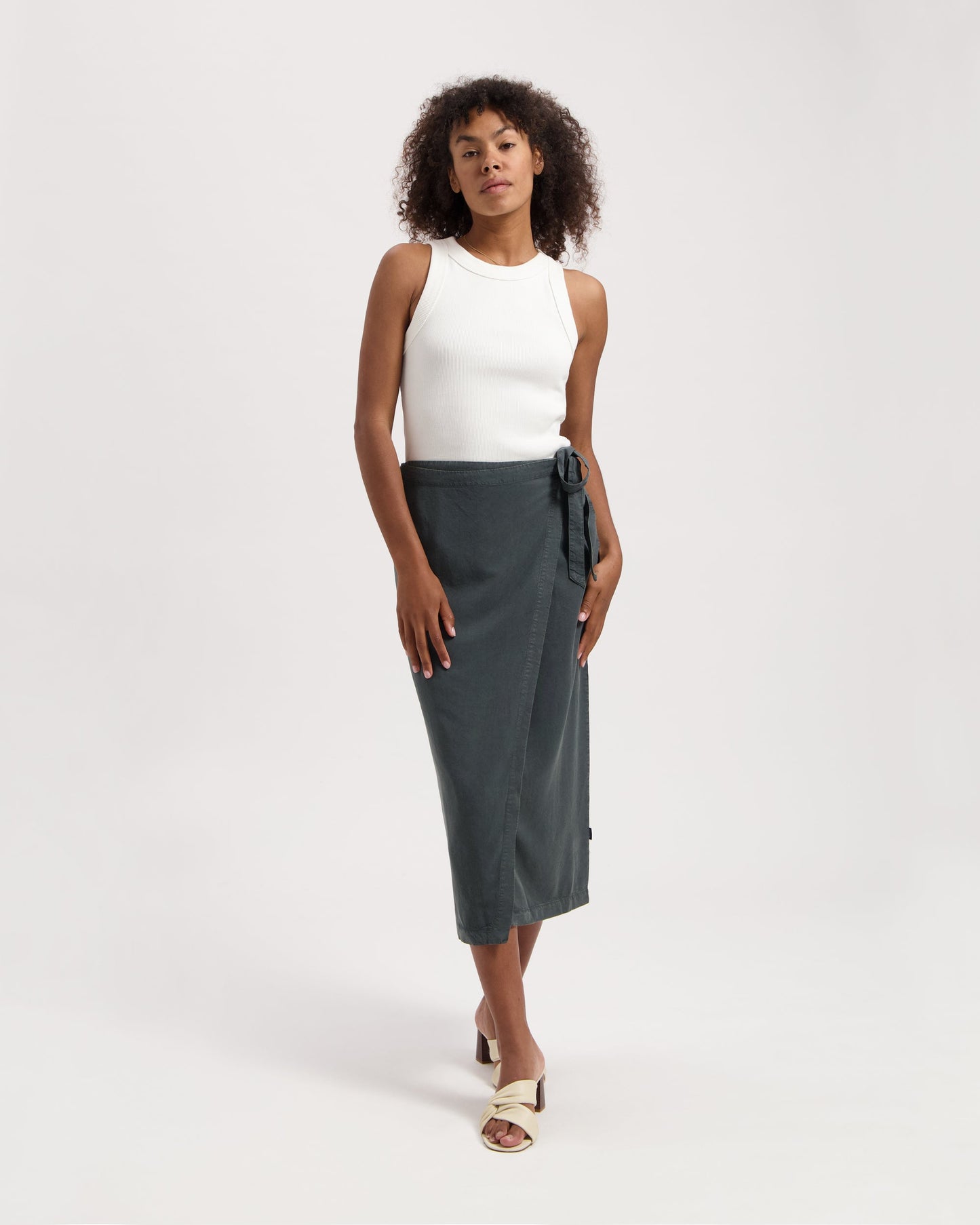 Jupe portefeuille en tencel | gris "Hanna tencel wrap skirt hs - woodland gray"