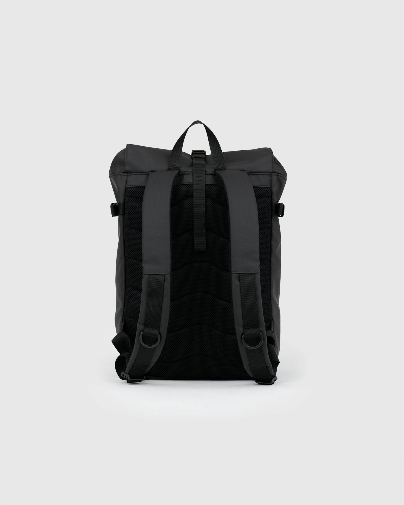 Sac à dos 20L en matière recyclée | noir "stream slim rolltop m - black"