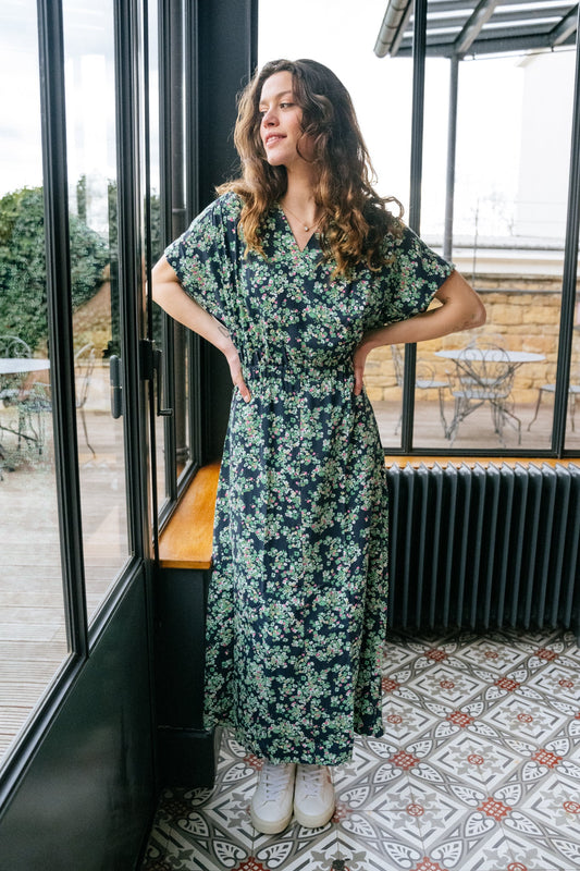 ROBE LONGUE fleurie en lenzing - swaantje ditsy floral night sky