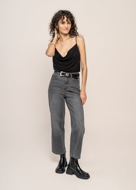 Jean droit en coton bio | noir délavé "liora - pony black od black"