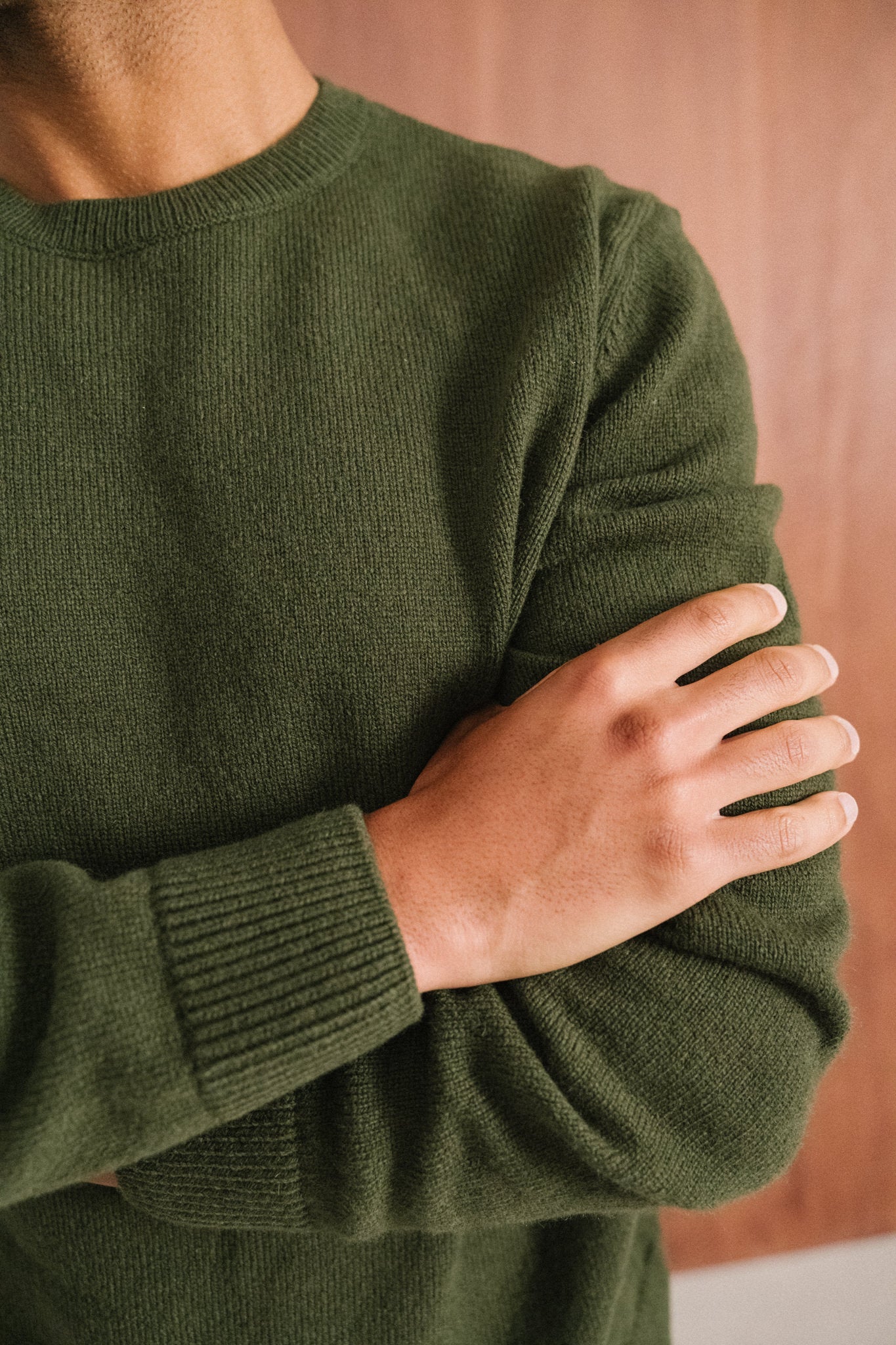 Pull en laine mérinos recyclée | olive
