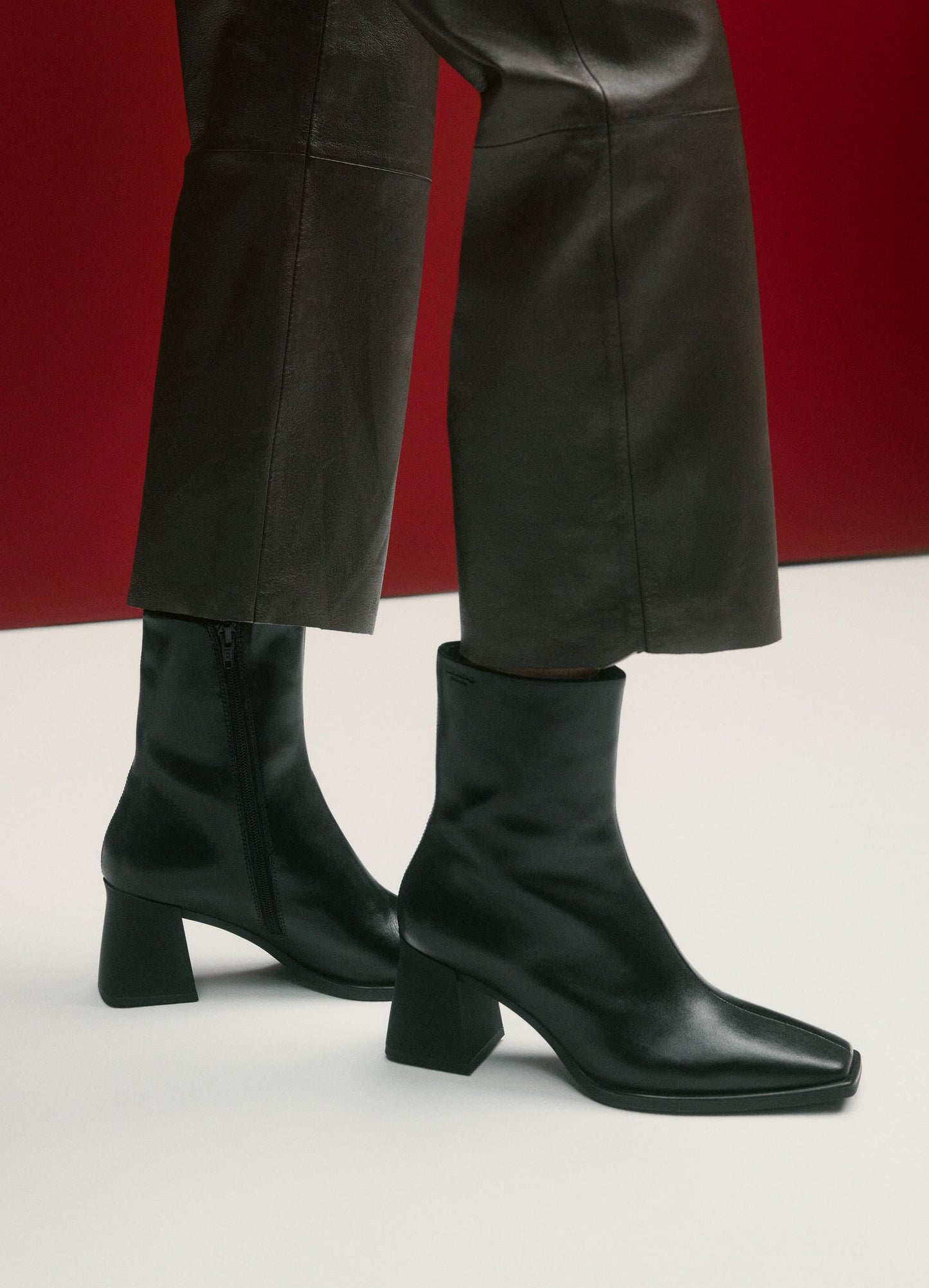 Bottines en cuir certifié | noir "hedda - black"