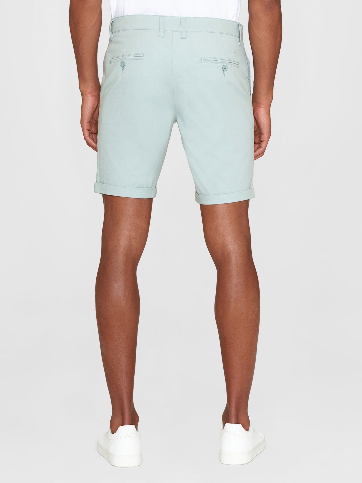 Short chino en coton bio | Bleu clair "chuck regular chino poplin shorts gray mist"